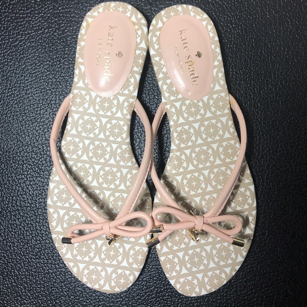 Kate spade flip flop size 6